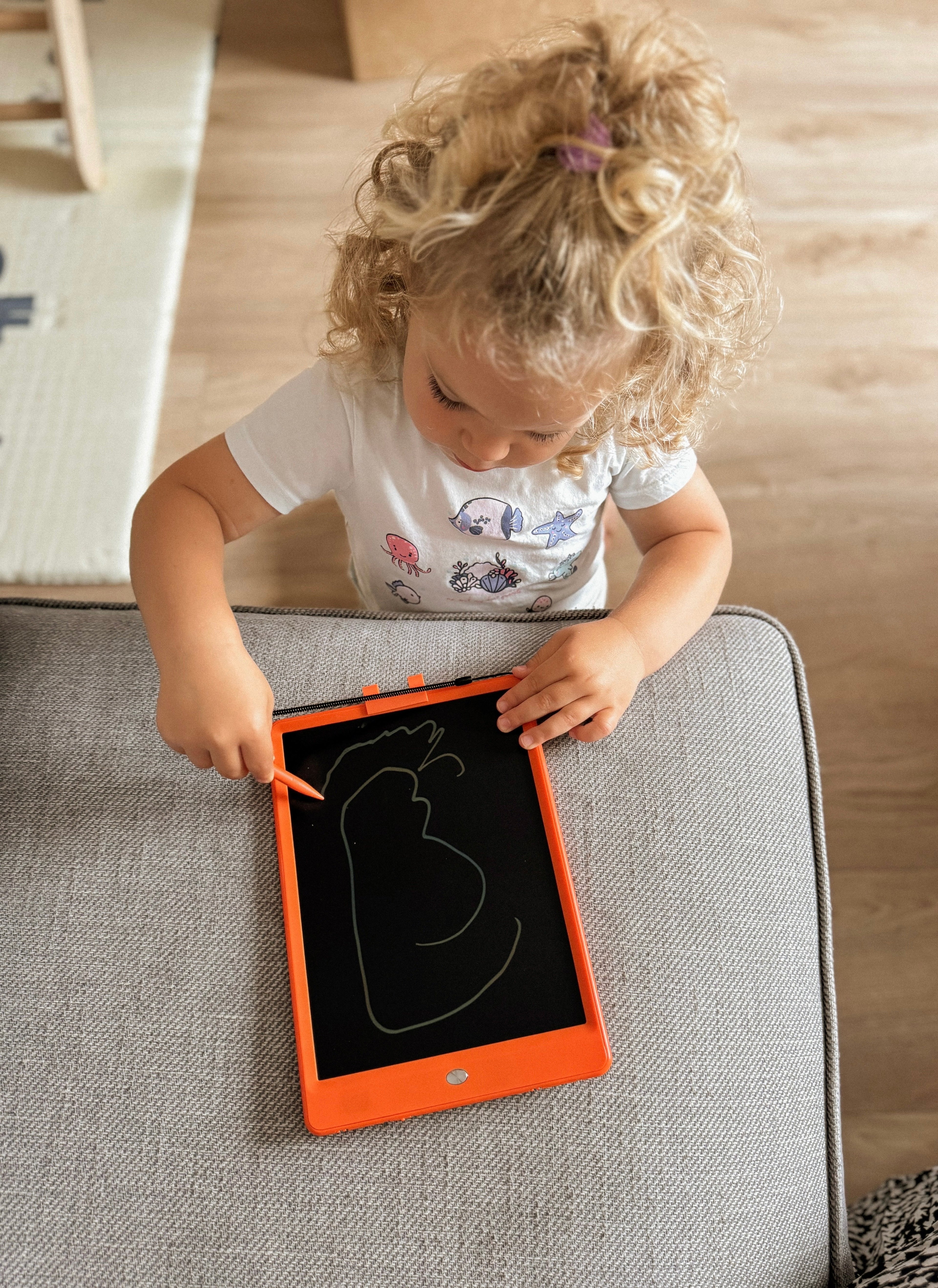 Foytined 10" LCD Drawing Tablet - Unleash Creativity!